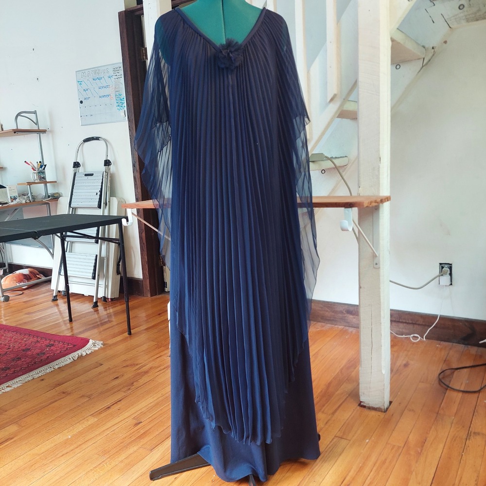Vintage Themes Navy Blue Pleated Kaftan Maxi Dress Sheer Cape Sleeve Size 20.5
